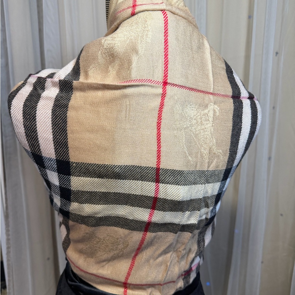 Classic tan & black plaid Burberry Scarf. Never worn! NEW! Very large in size! - Picture 6 of 15